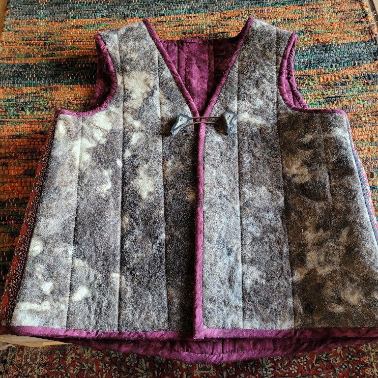 Using the whole fleece - a wet-felted vest from local Icelandic fleece ...